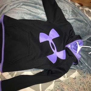 Under Armour sweat shirt