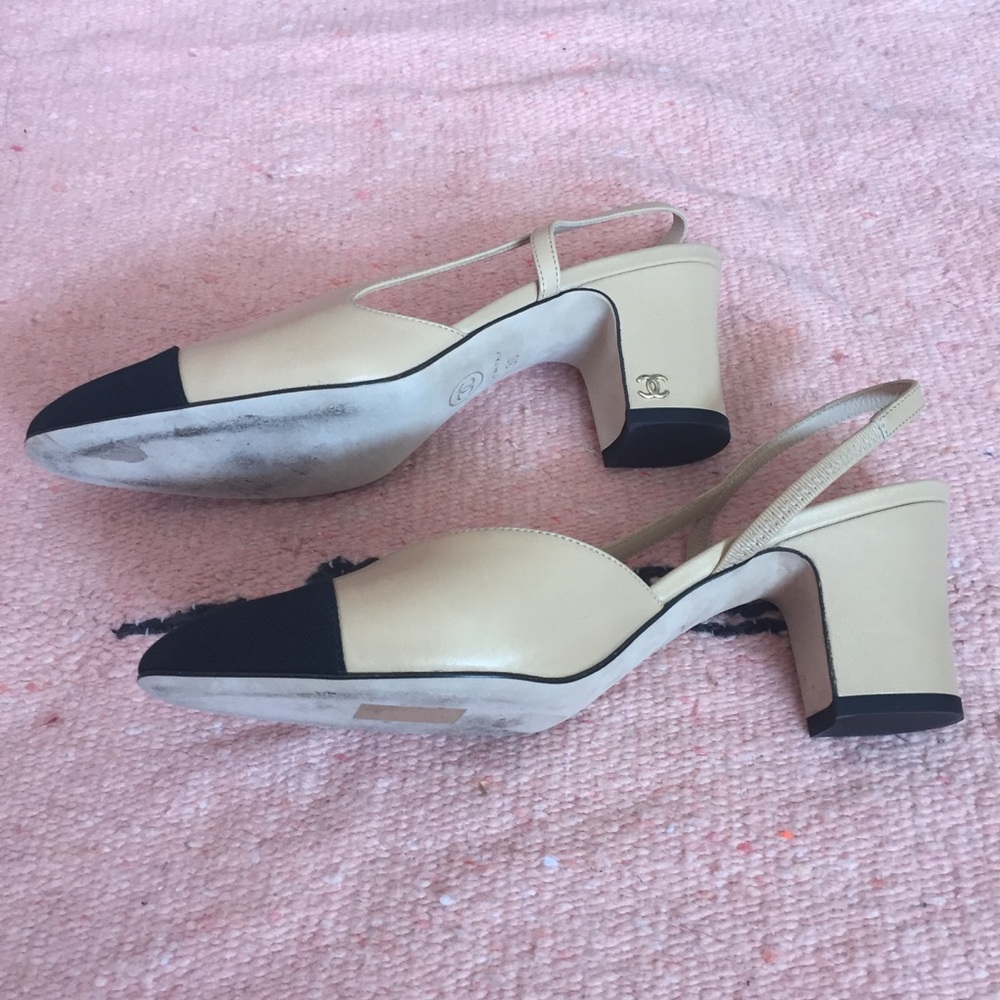 Chanel Two Tone Grosgrain Leather Slingbacks - Picture 4 of 4