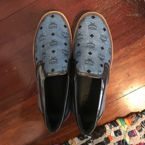 MCM sneakers. Size: 7