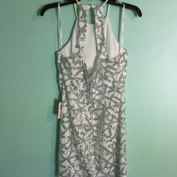 Formal dress - Picture 2 of 5