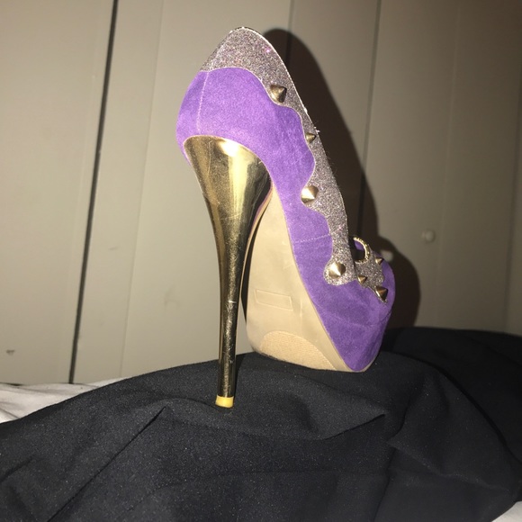 purple heels - Picture 3 of 4