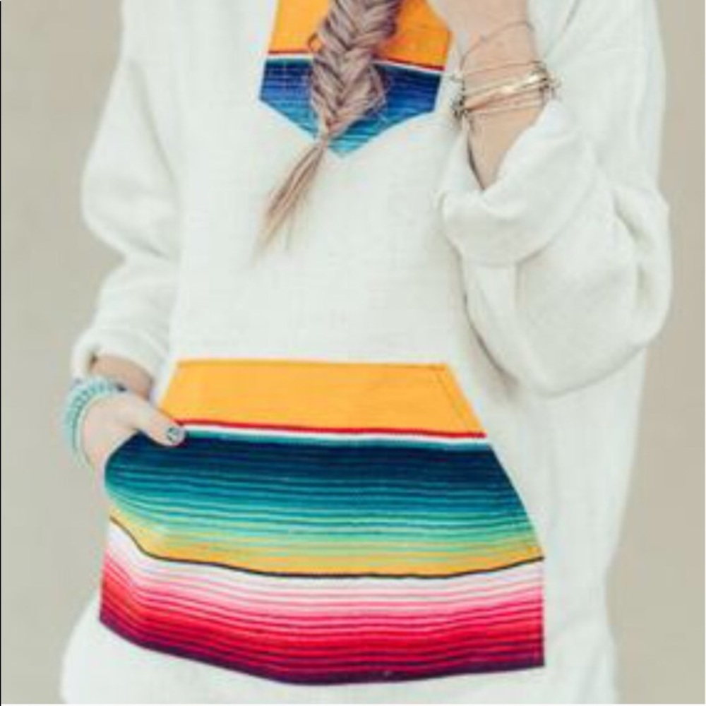 Three Birds Nest!! NWOT Serepe  Baja hoodie💫❤️