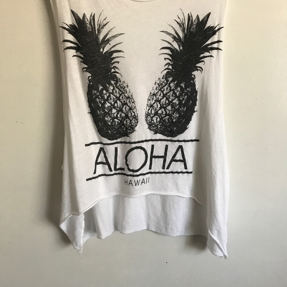 🍍White Pineapple Muscle Tank / Crop Top - Picture 4 of 7