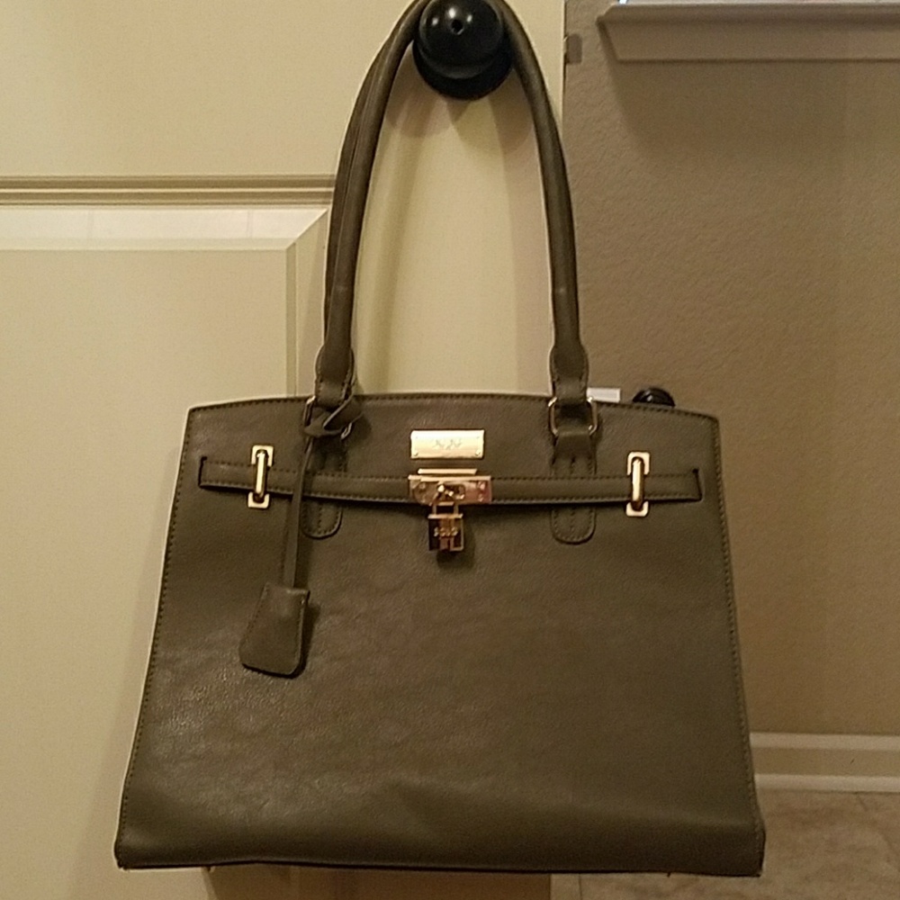 Bcbg purse