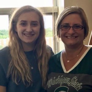 Meet your Posher, Linda