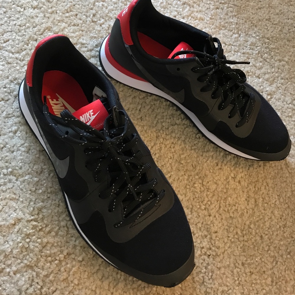 Nike Internationalist