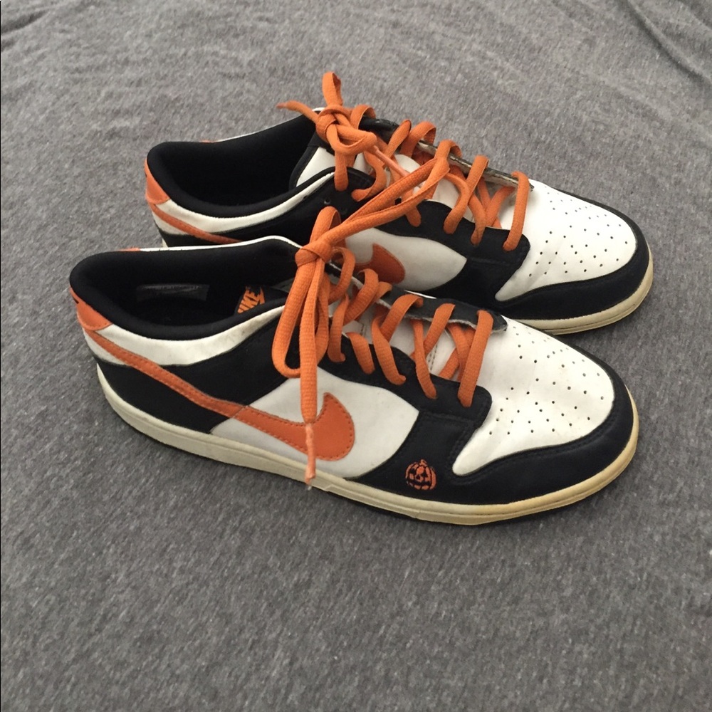 Nike Dunks black and orange 6.5Y