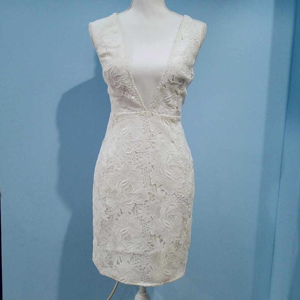 New Stylestalker lace dress