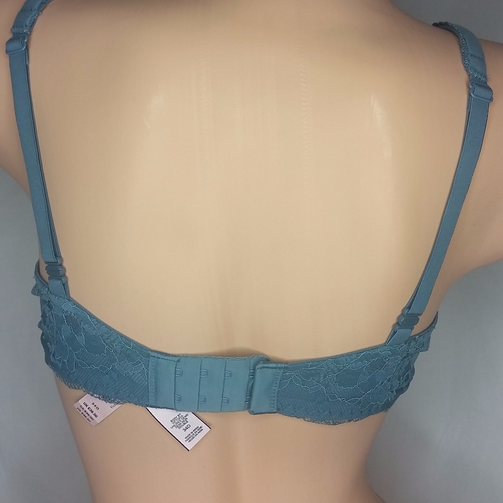 Victoria's Secret Body by Victoria Unlined Demi - Picture 2 of 5