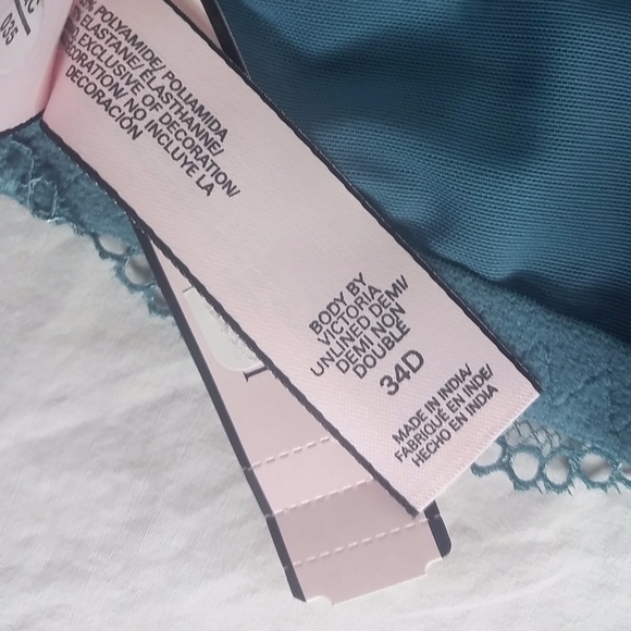 Victoria's Secret Body by Victoria Unlined Demi - Picture 5 of 5