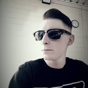 Meet your Posher, Chris