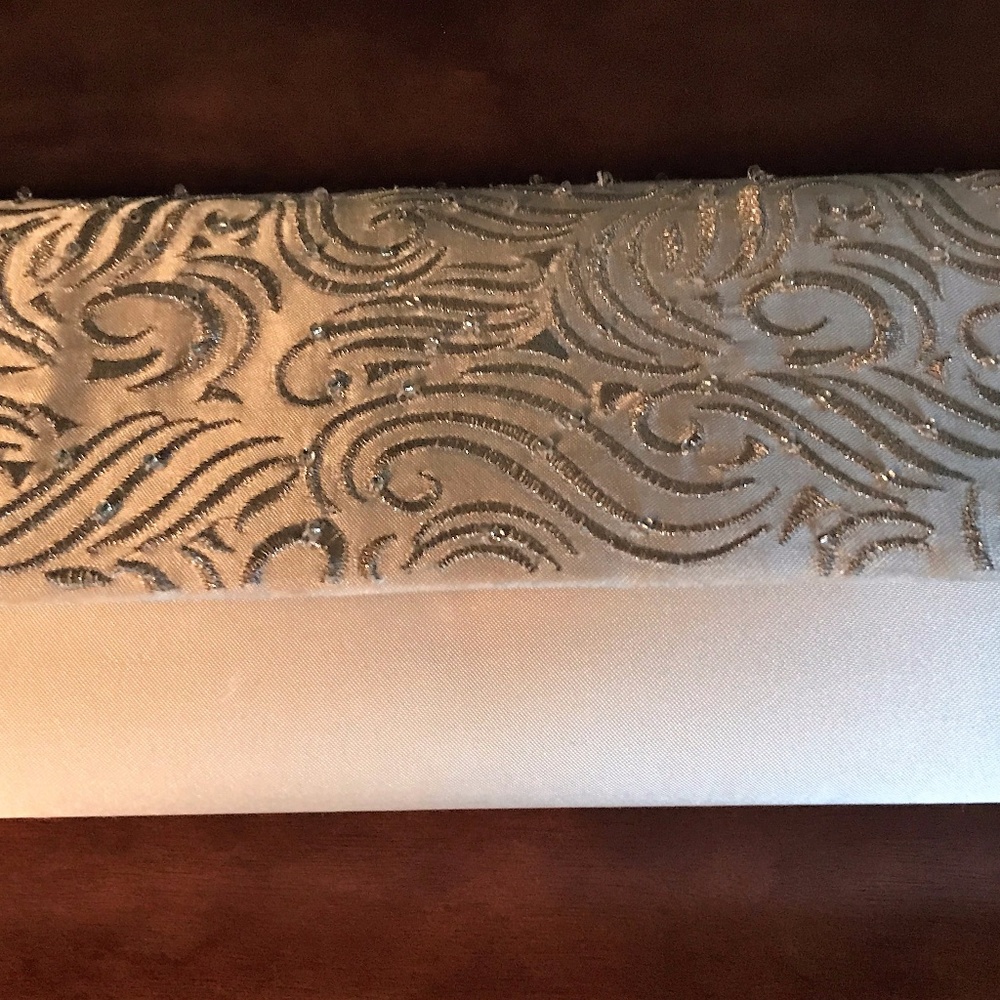 CHAMPAGNE SATIN CLUTCH
