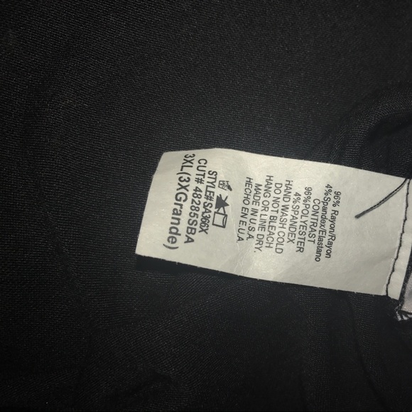 model shirt - Picture 3 of 4