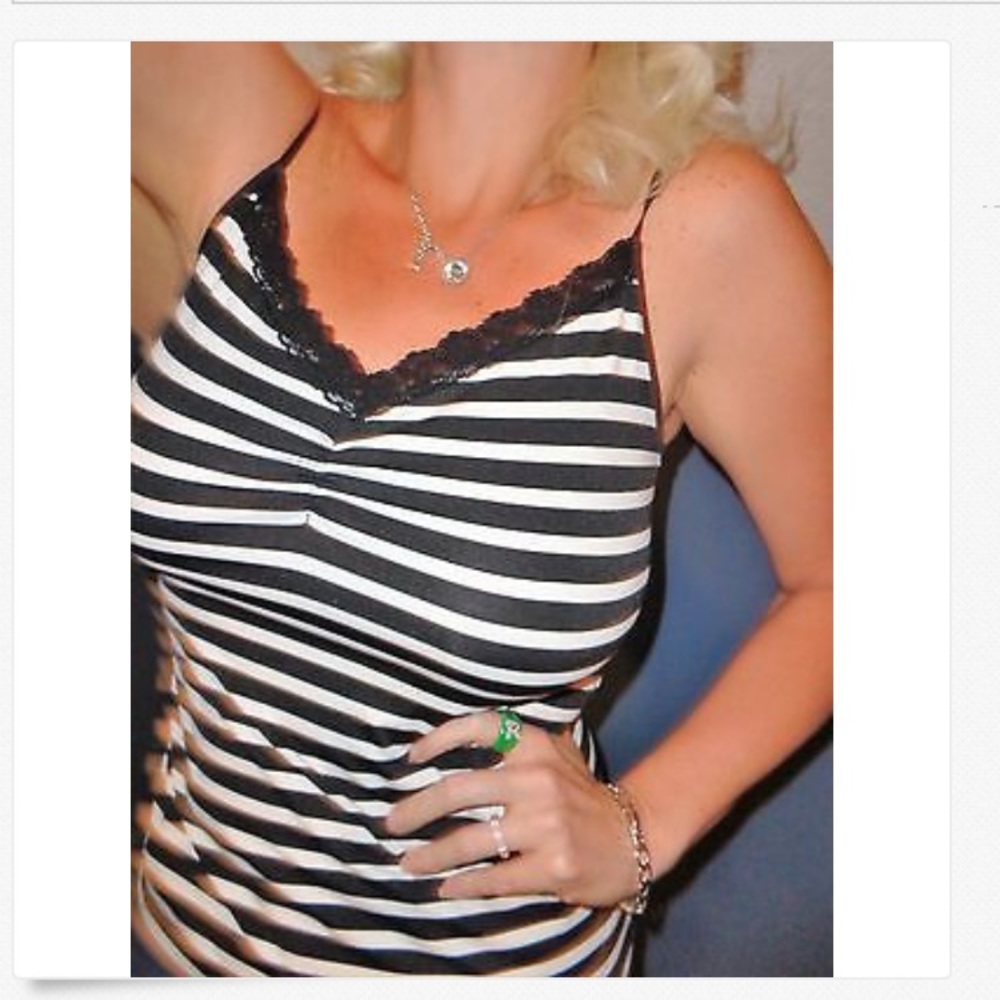 WH/BM Sleeveless Strappy Striped Blouse Tank Top!