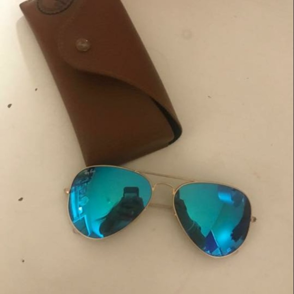 Blue reflector Ray Bans