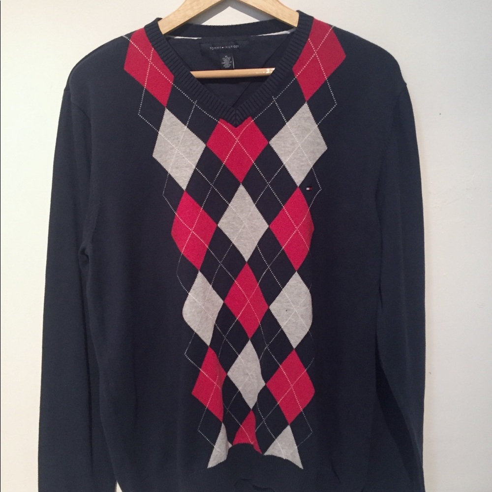 EUC Tommy Hilfiger V-neck Argyle sweater. Size XL