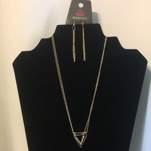 Ronnie’s Sparkling Fashion