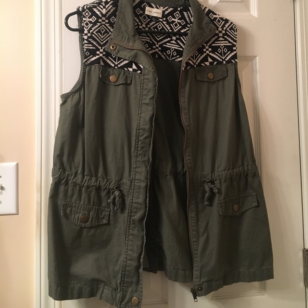 Aztec/Utility style Vest