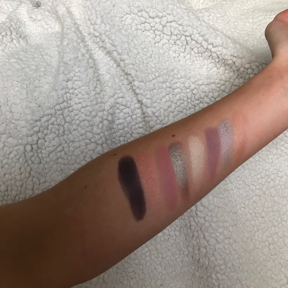 Magnetic eyeshadow pallet - Picture 4 of 5