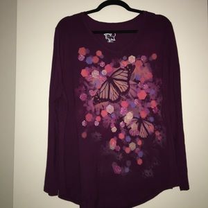 Pretty butterfly tee