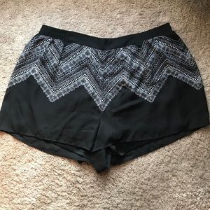 Torrid B&W Patterned Shorts