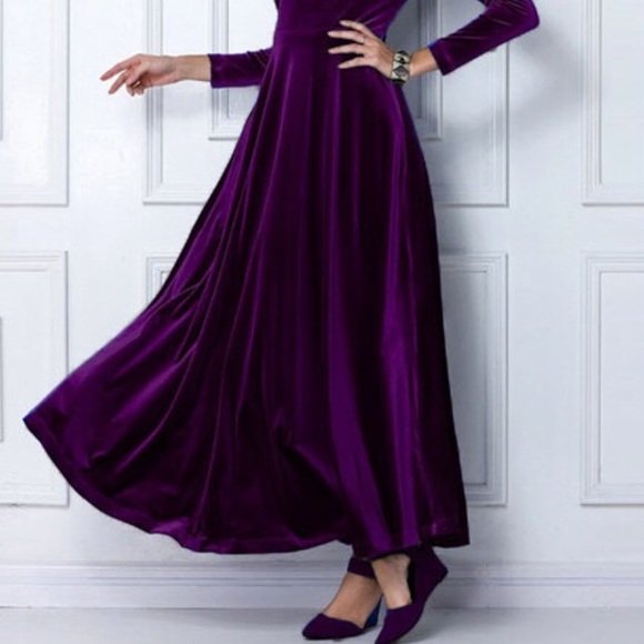 Purple velvet maxi - Picture 3 of 4