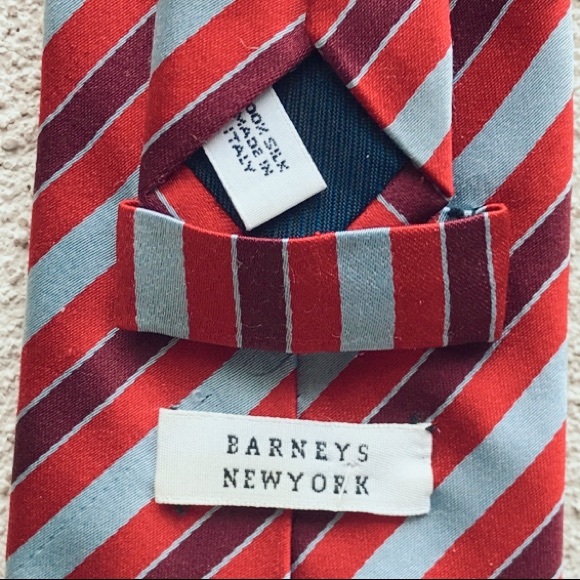 Barney's silk tie made in Italy - Picture 3 of 4