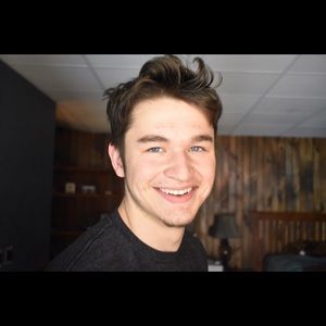 Meet your Posher, Lukus