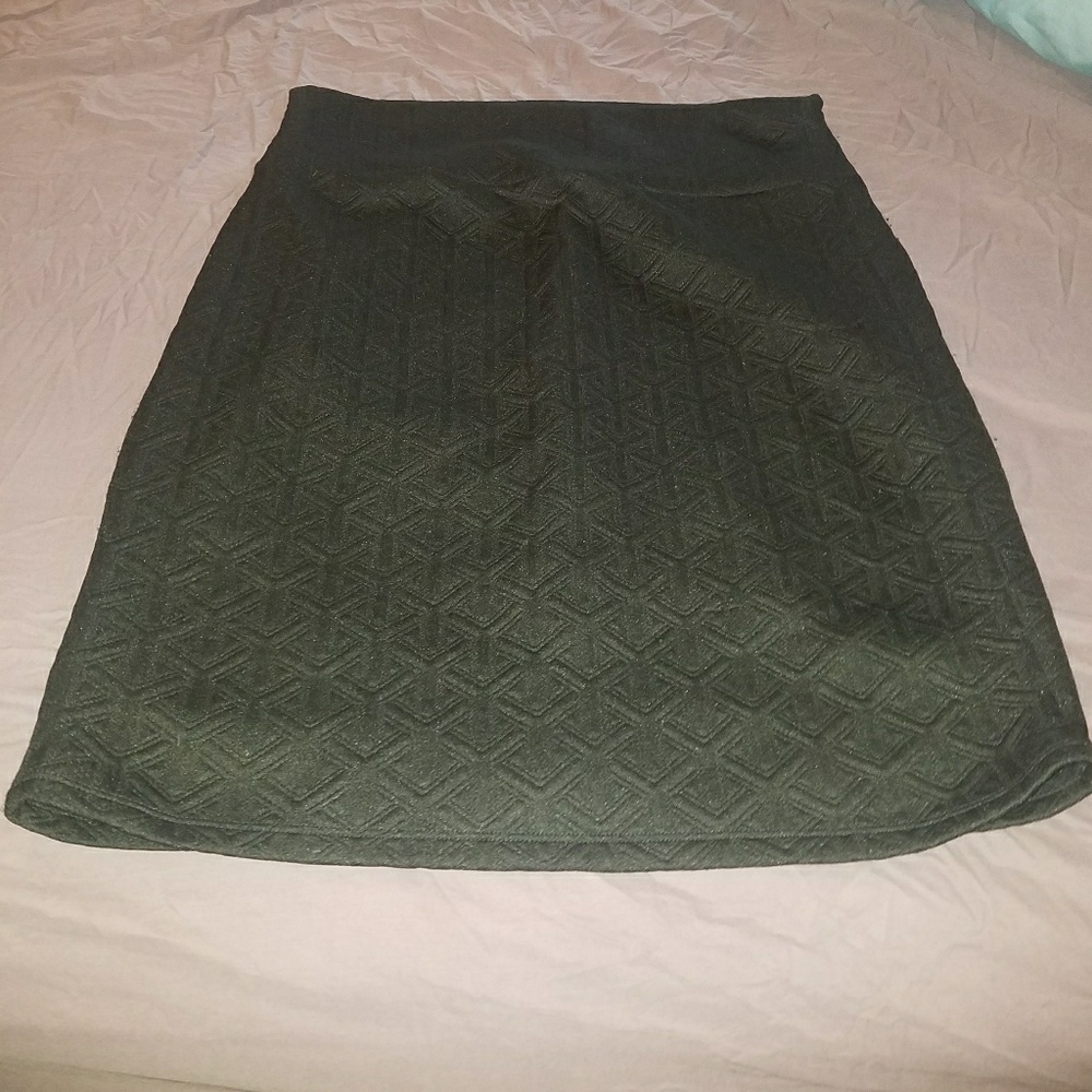 Black pencil skirt