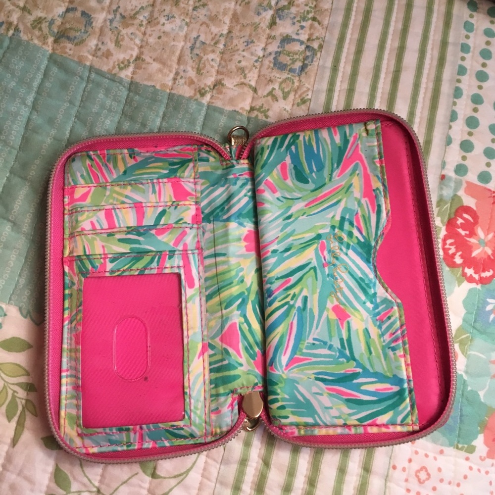 Lily Pulitzer wallet