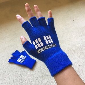 Hot Topic Doctor Who TARDIS fingerless gloves