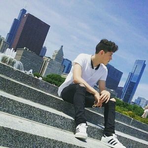 Meet your Posher, Christian