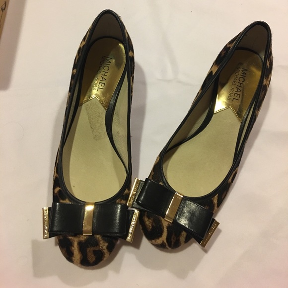 Michael Kors Pumps - Picture 3 of 5