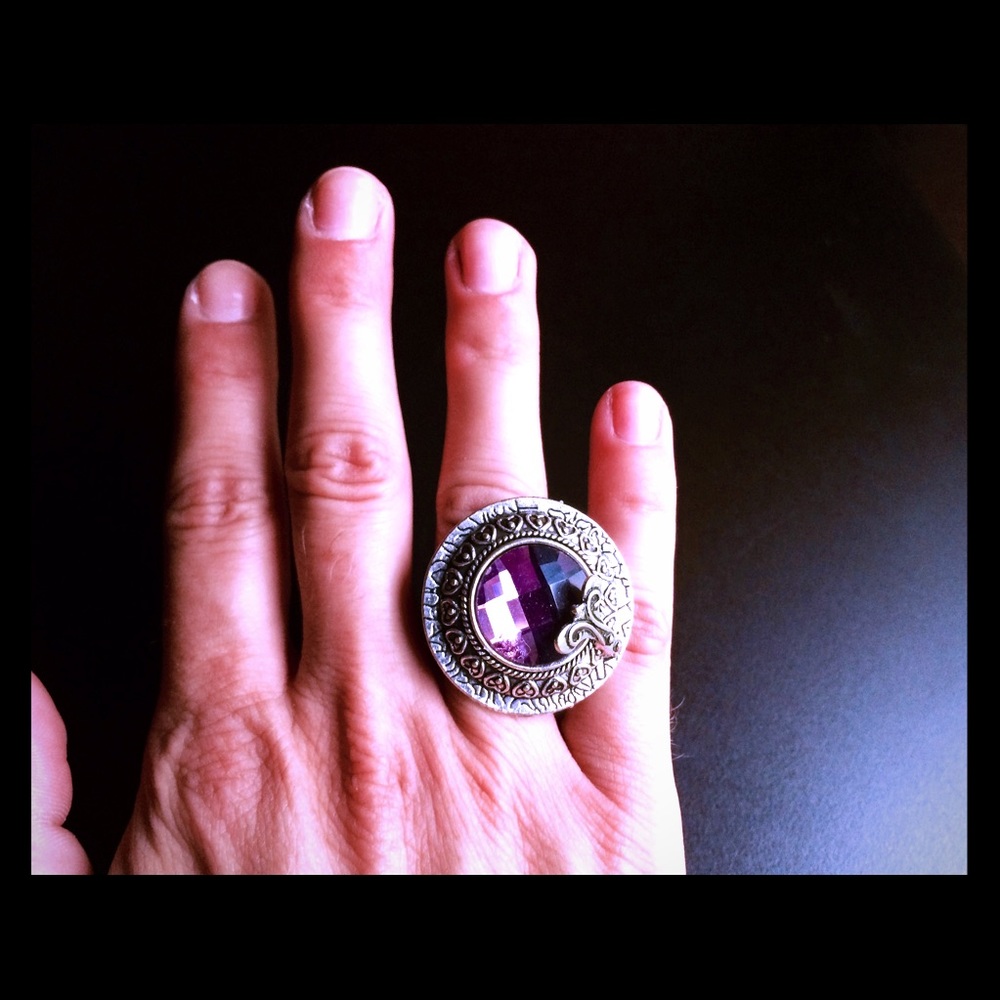 🔴BOGO FREE! ELEGANT PURPLE FASHION STATEMENT RING
