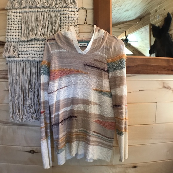 Anthropologie Sweaters - Anthropologie hooded pull over