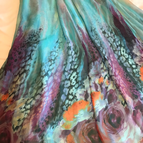 La Femme Dress - Picture 2 of 8