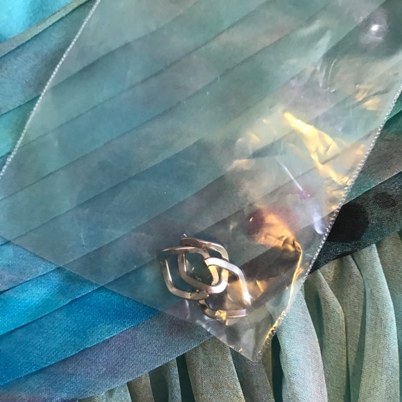 La Femme Dress - Picture 4 of 8