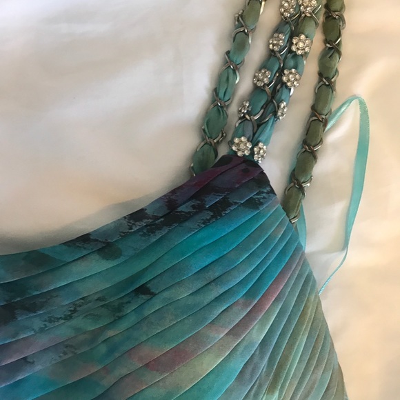 La Femme Dress - Picture 6 of 8