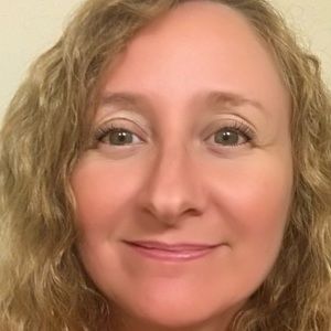 Meet your Posher, Carrie