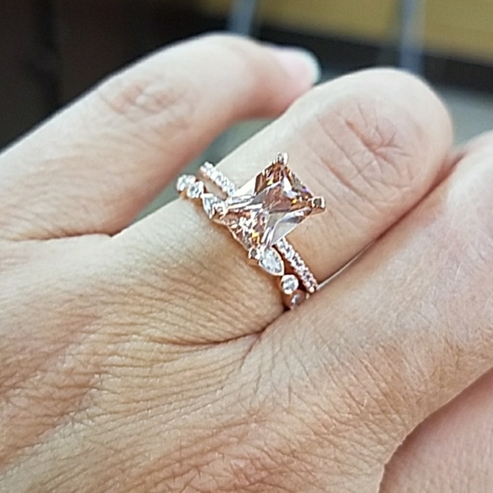 New custom made to order 14k Rose Gold Emerald cut 2pc Wedding Band - Picture 3 of 8