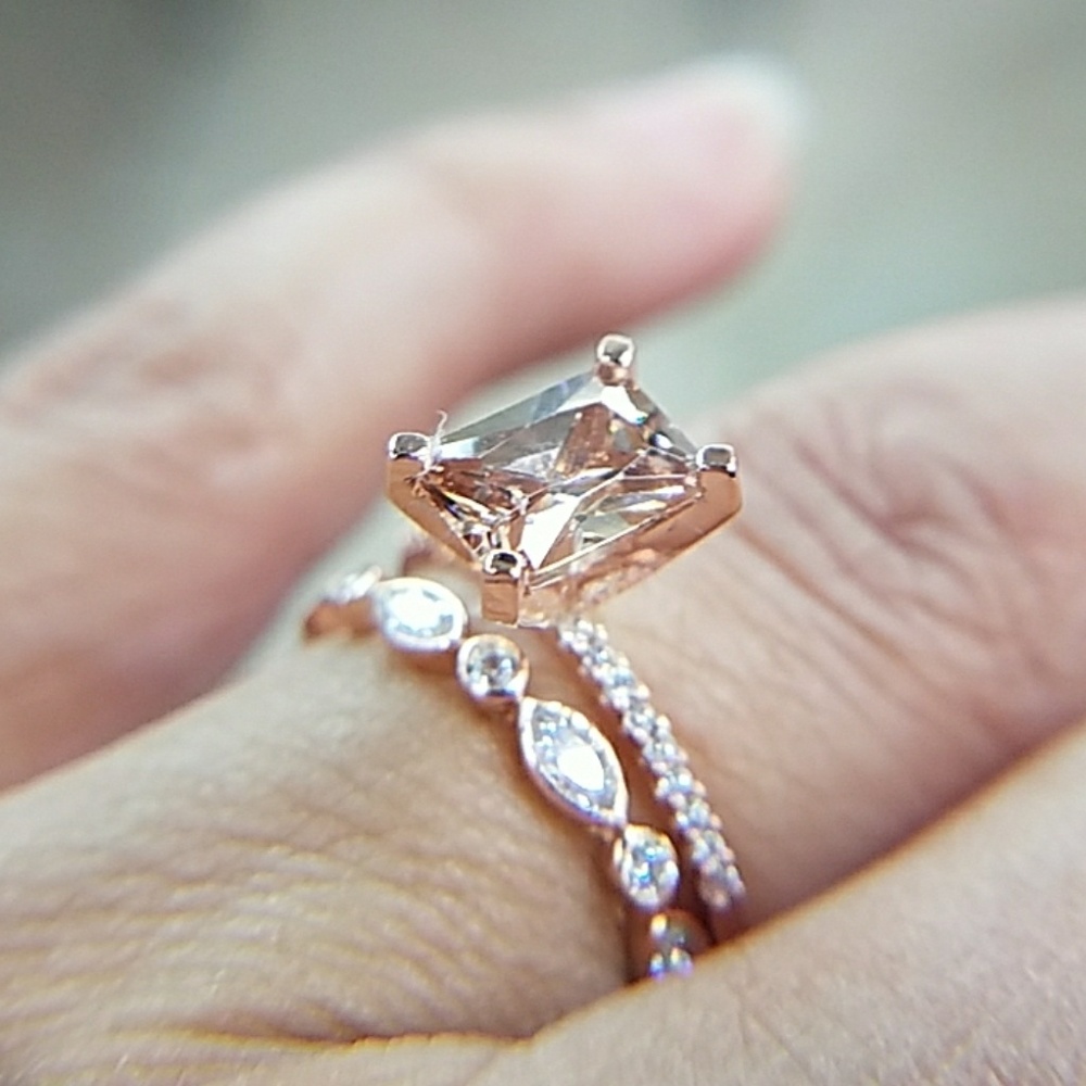 New custom made to order 14k Rose Gold Emerald cut 2pc Wedding Band - Picture 4 of 8