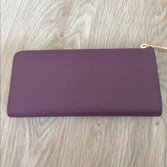 NWT Michael Kors 3-quarter zip wallet - Picture 3 of 6