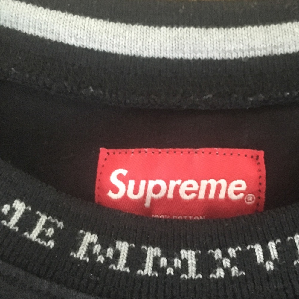Supreme - Picture 4 of 4