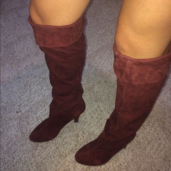 Suede boots! - Picture 2 of 3