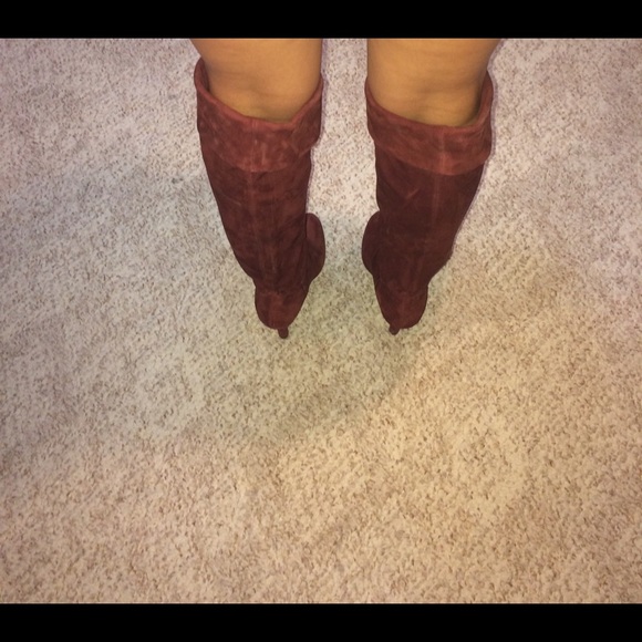 Suede boots! - Picture 3 of 3