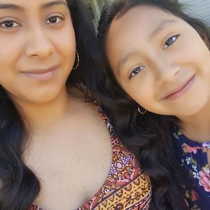 Meet your Posher, Gloria