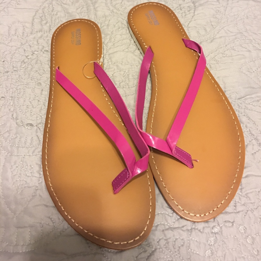 Pink sz 11 mossimo flip flops new