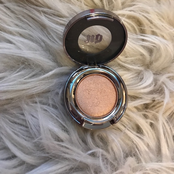 Urban Decay Eyeshadow - Picture 2 of 4