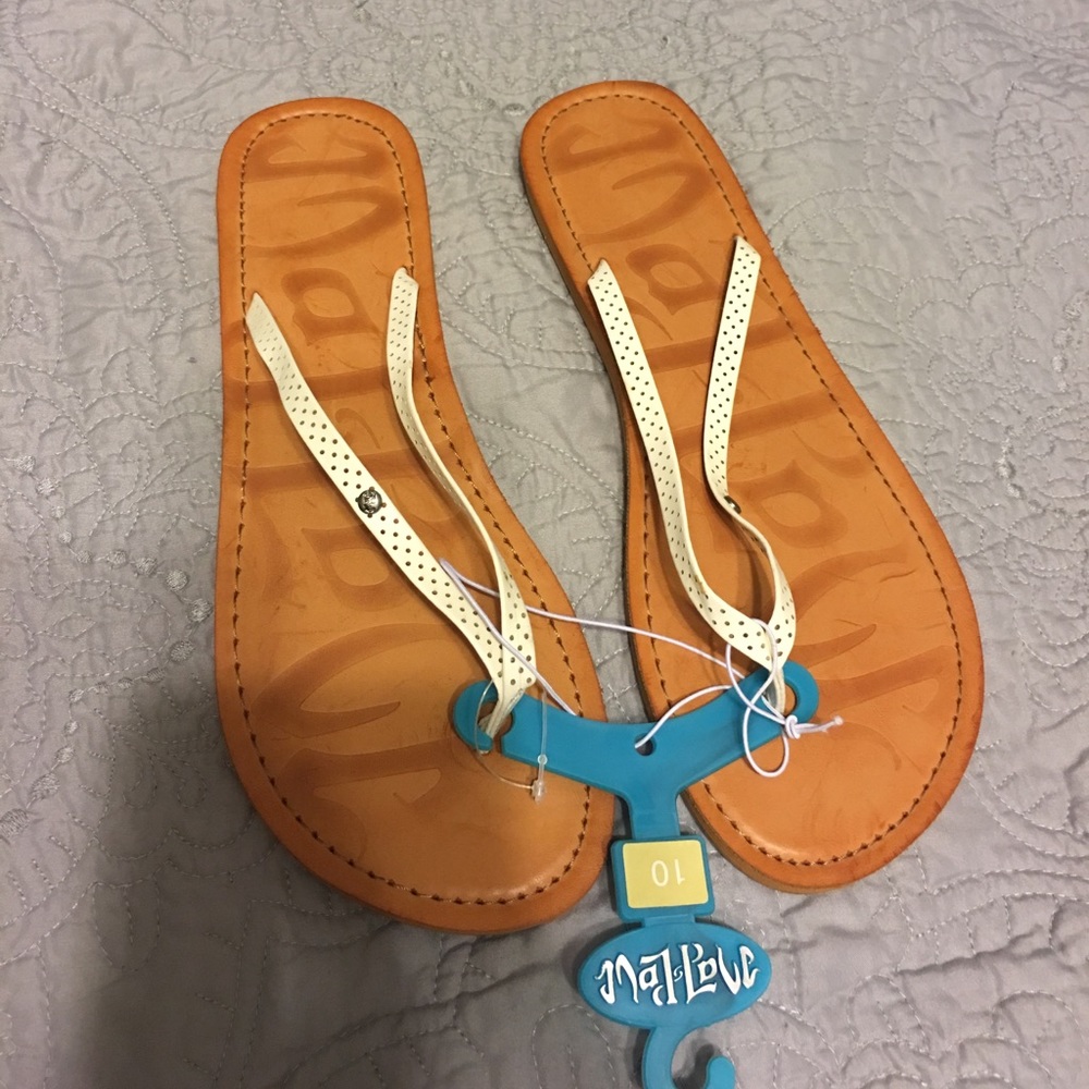 White flip flops sz 10 new