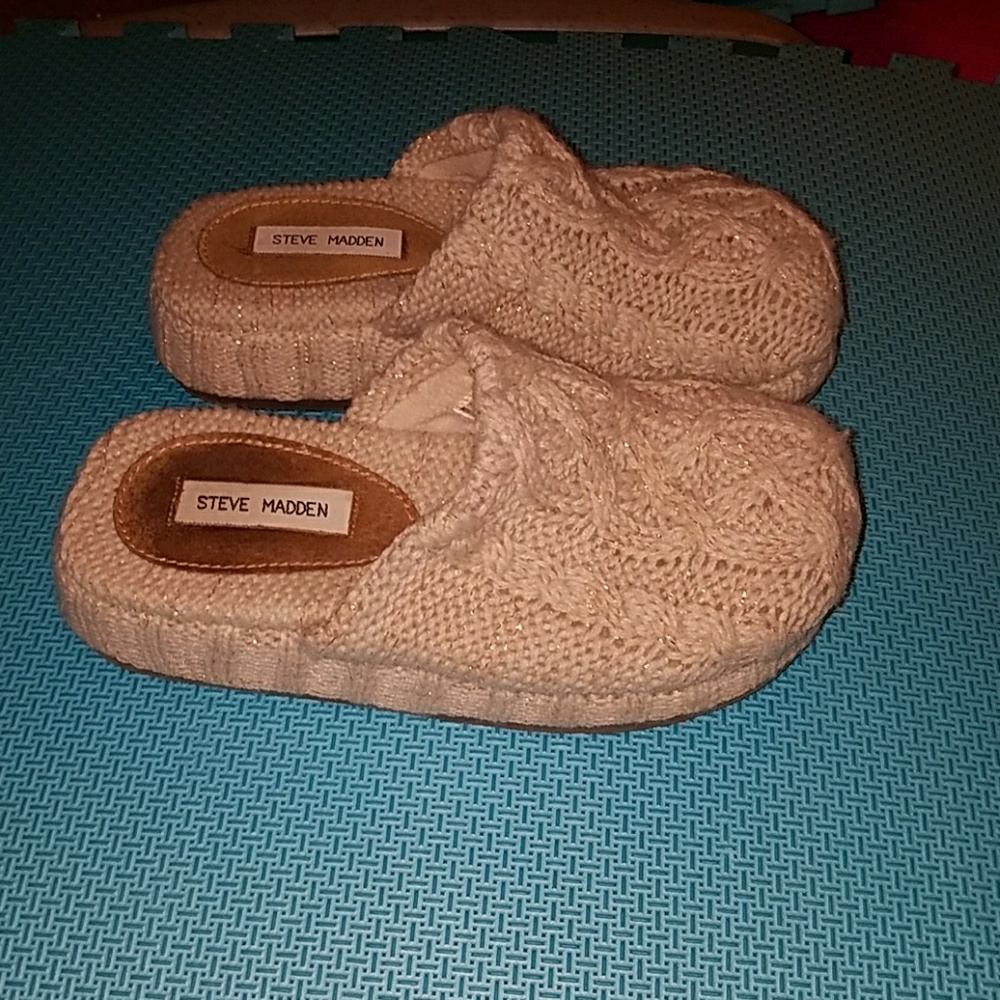 Steve Madden Sweater clogs